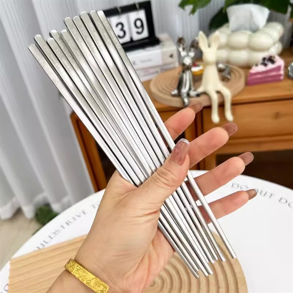 TQ - Hộp 5 Đôi Đũa Inox Chockmen - S130 - C658 - Ảnh 5